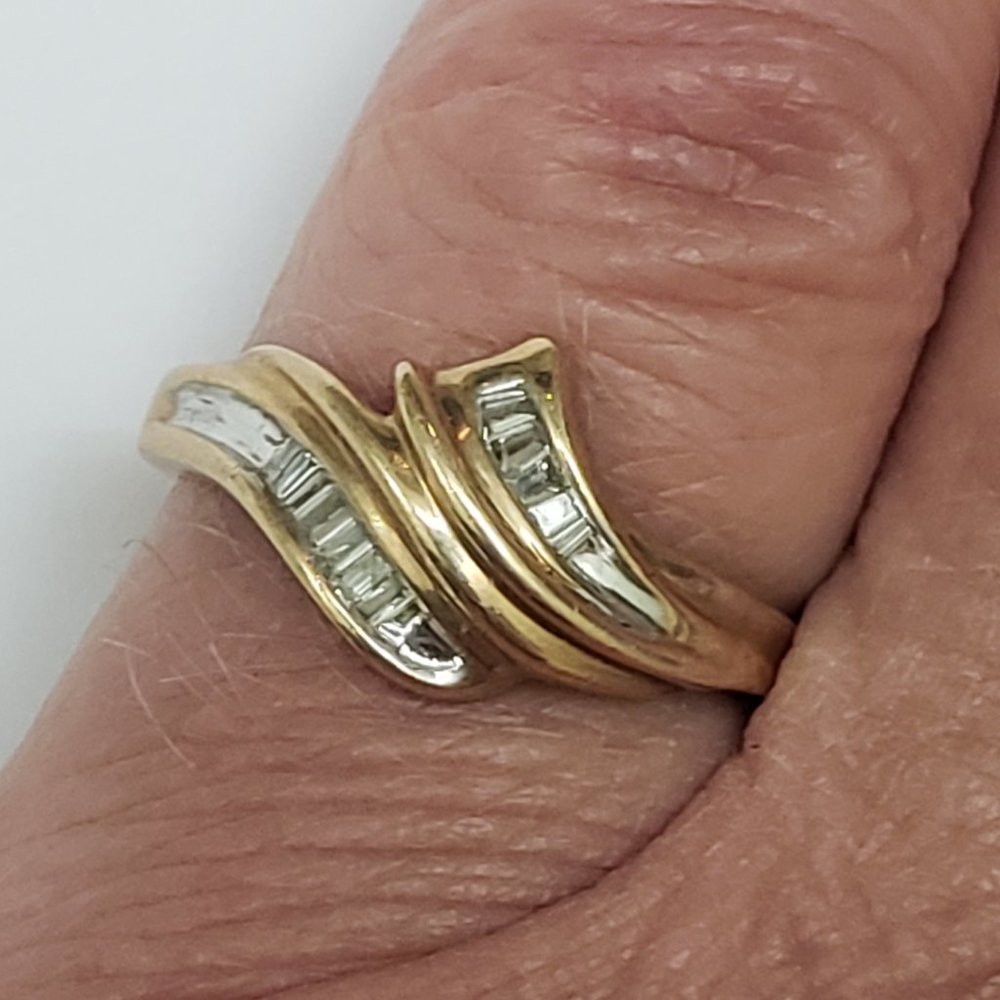 Estate 10k yellow gold .50ct diamond ring